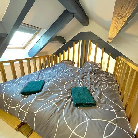 Loft Renove Avec Mezzanine - Vue Sur Le Loing - Commerces A Pied Moret-sur-Loing Exterior foto